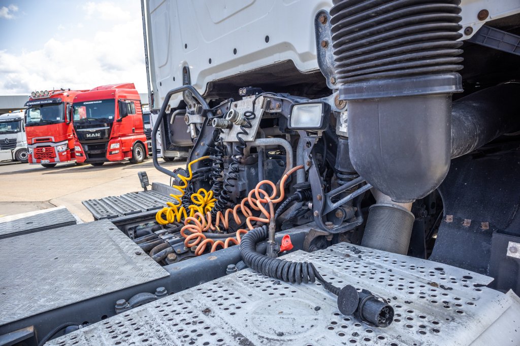 MERCEDES AROCS 1845 HAD + HYDR. 2017 E60246 AROCS 1845 HAD + HYDR. 2017 1 image 7