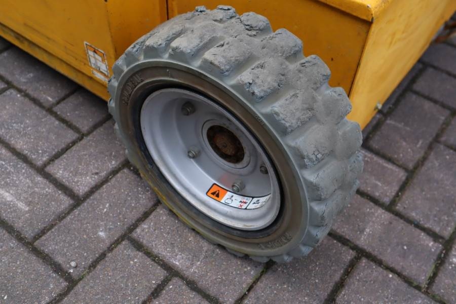 Haulotte STAR 12 Electric, 12m Working Height, 3m Reach, 21 2008 HAULOTTE - STAR 12 - 63127 STAR 12 Electric, 12m Working ...