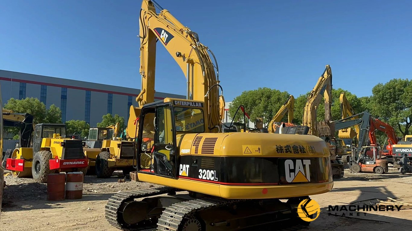320CL Caterpillar Used Crawler Excavator LOW PRICE 320CL 2019 1 Crawler Excavators image 3