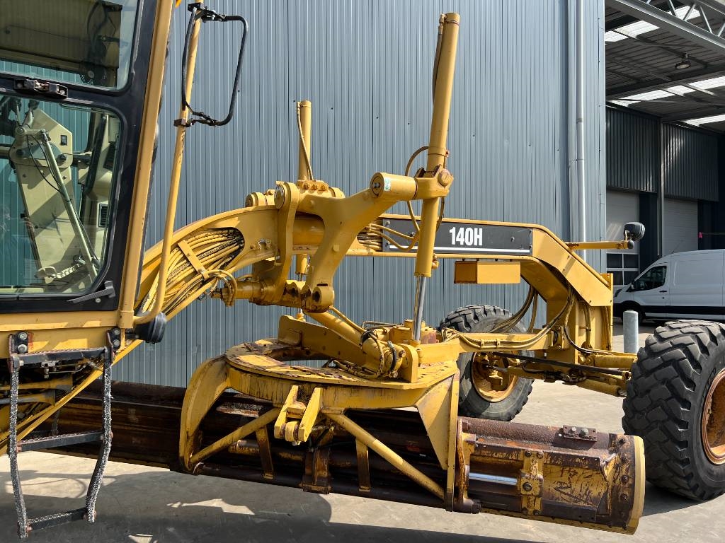 CAT 140H 2003 207577 140H 2003 1 Motor graders image 12