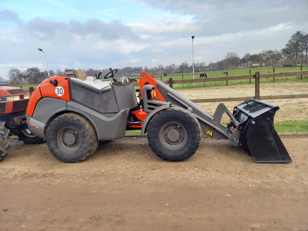 Wheel loader Ahlmann AX100 Diesel 49kW 2009 2009 AX100 2009 1 image 5