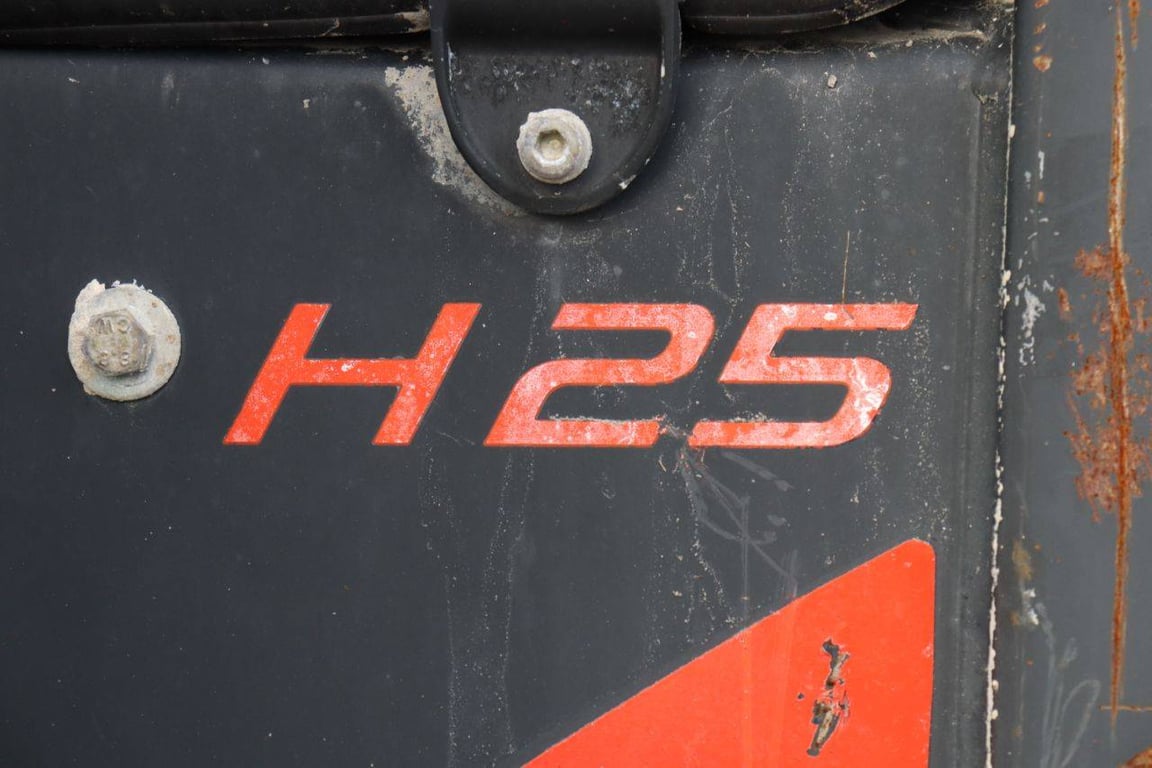 Forklift Fenwick-Linde H25T-02 LPG 2500kg 2013 2013 Fenwick-Linde H25T-02 2013 1 Forklift image 14