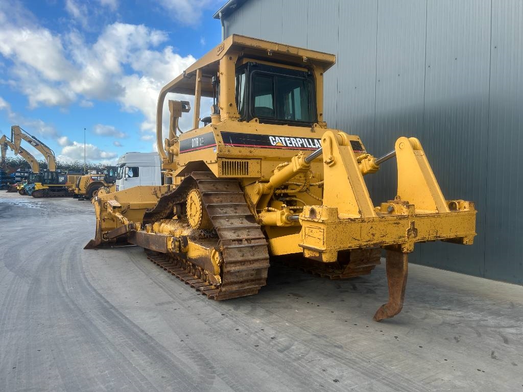 CAT D7R II 2005 207523 D7R II 2005 1 Dozers image 7