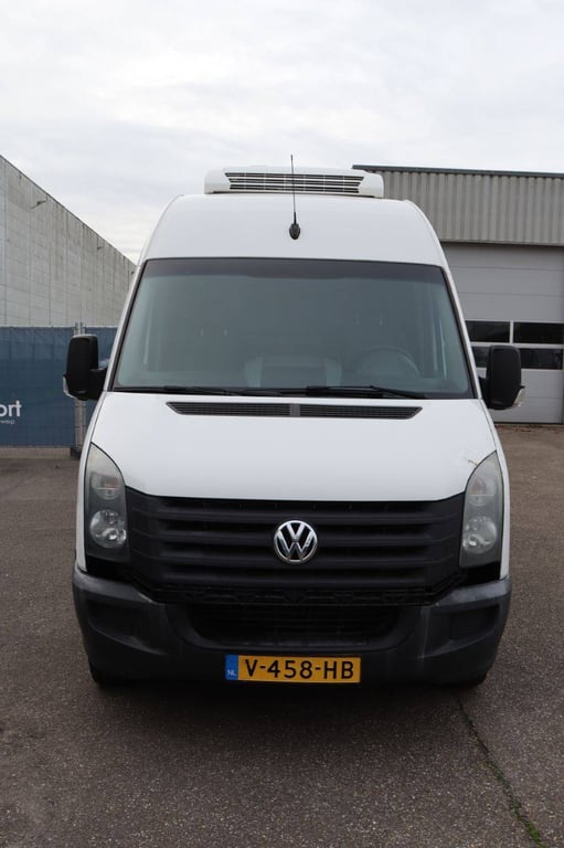 Refrigerated van Volkswagen Crafter Diesel 2013 2013 Volkswagen Crafter 2013 1 image 8