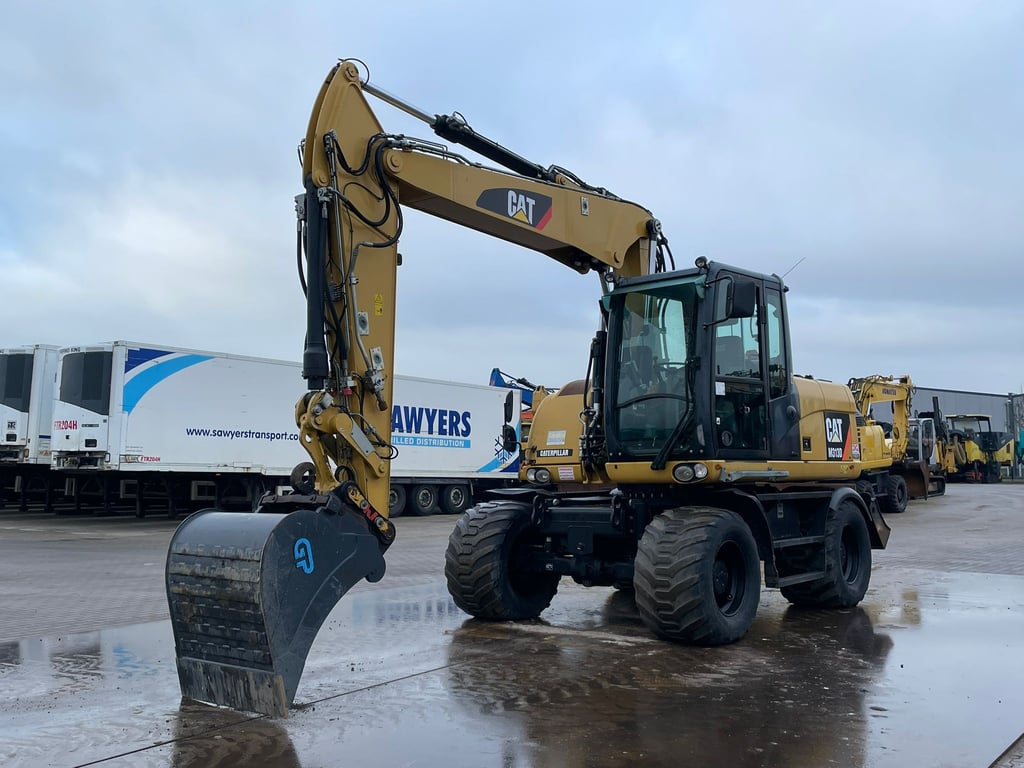 Caterpillar M313D - CE 2016 00032218 M313D - CE 2016 1 image 2