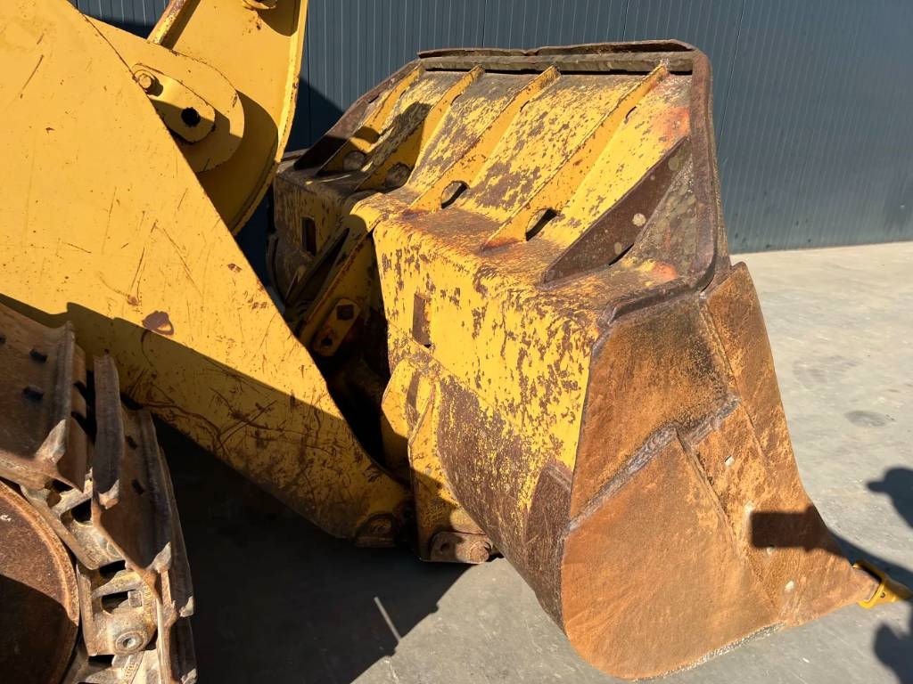 CAT 953 - Ripper 1986 206459 953 - Ripper 1986 1 image 14
