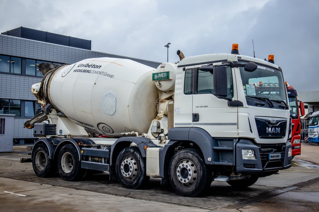 MAN TGS 32.360 BB+MIXER 9M³ 2016 E59798 TGS 32.360 BB+MIXER 9M³ 2016 1 image 2