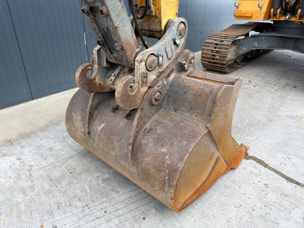 Liebherr R922 SLC 2014 209528 R922 SLC 2014 1 Crawler Excavators image 13