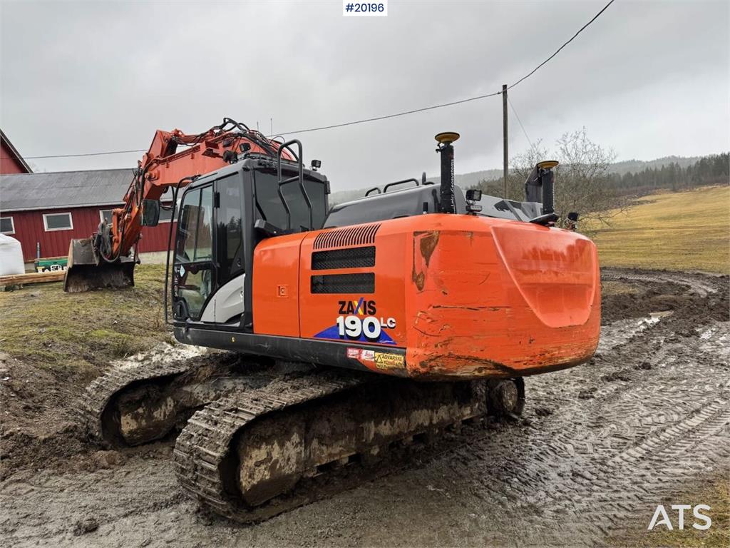 Hitachi ZX190LC-6 Tracked excavator w/ 2 buckets, tilt and 2019 20196 ZX190LC-6 Tracked excavator w/ 2 buckets, tilt and 2...