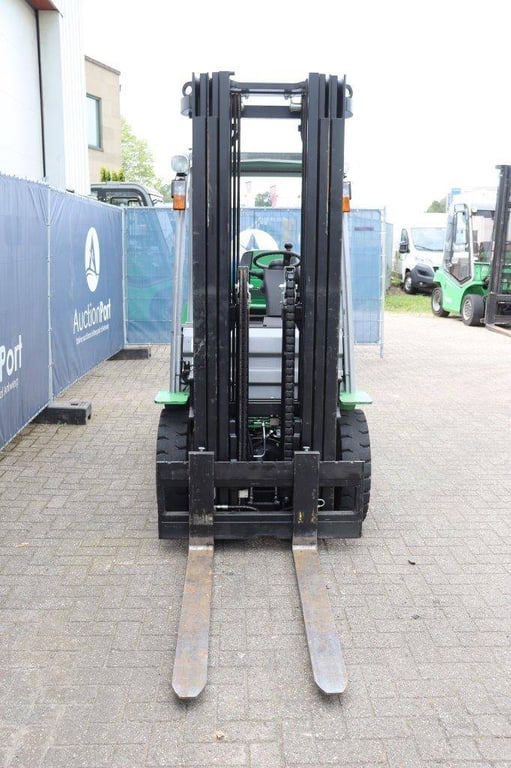 Forklift CESAB M325G LPG 2500kg 2018 2018 Cesab M325G 2018 1 Forklift image 8
