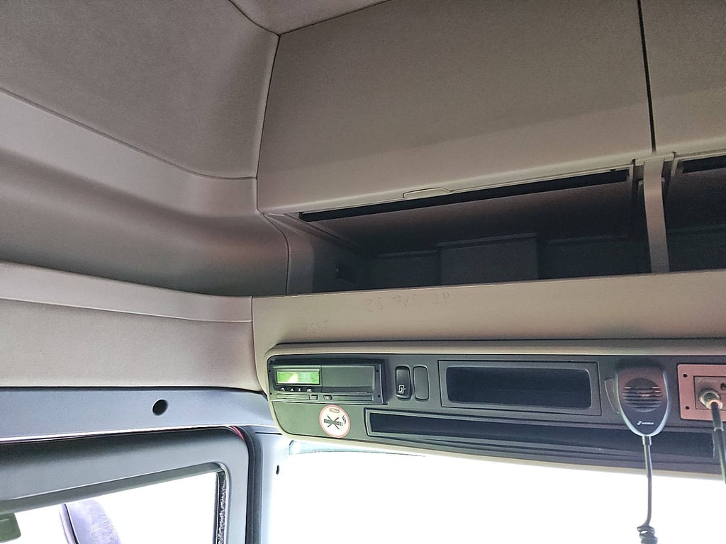 Heavy machinery product image - Image 14 of 16