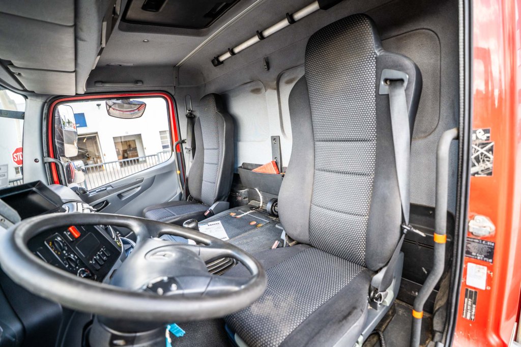 MERCEDES AXOR 2533 -MP3+DHOLLANDIA 2.5T 2013 E64555 AXOR 2533 -MP3+DHOLLANDIA 2.5T 2013 1 image 12