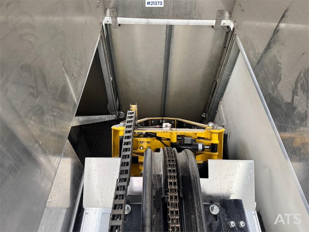 DAF LF260 Shredder Truck. 37,000 km! Must See! 2020 21373 DAF LF260 Shredder Truck. 37,000 km! Must See! 2020 1 image 10