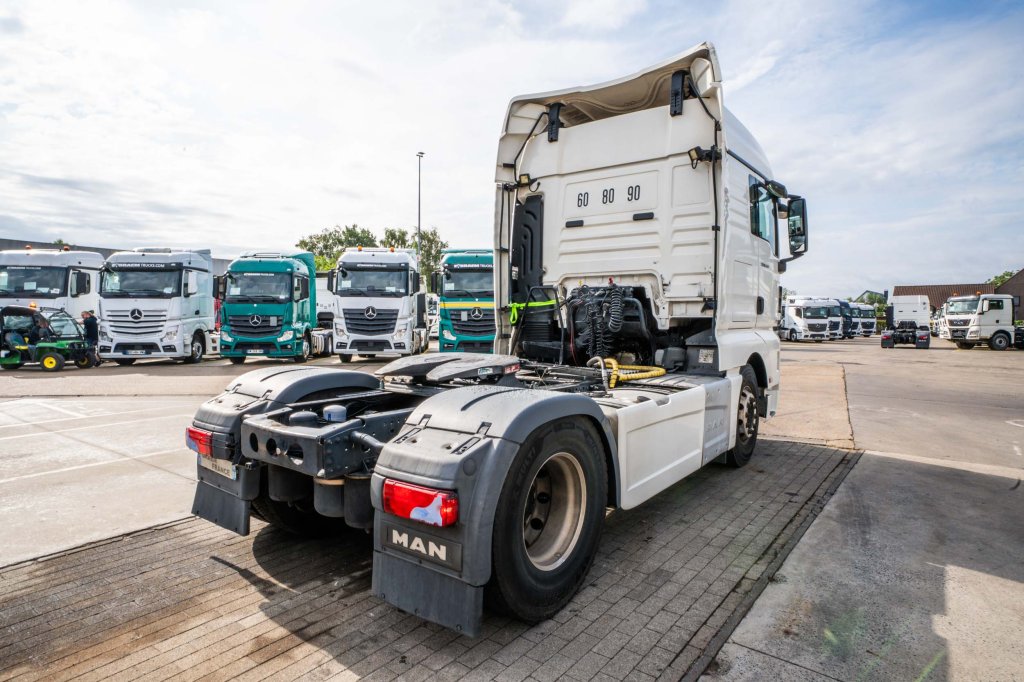 MAN TGX 18 460 XLX BLS+INTARDER+ADR+KIPHYDR. 2017 E64112 TGX 18 460 XLX BLS+INTARDER+ADR+KIPHYDR. 2017 1 image 4