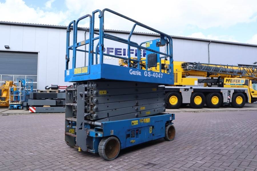 Genie GS4047 Electric, 14m Working Height, 350kg Capacit 2013 GENIE - GS4047 - 90042 GS4047 Electric, 14m Working Height, ...