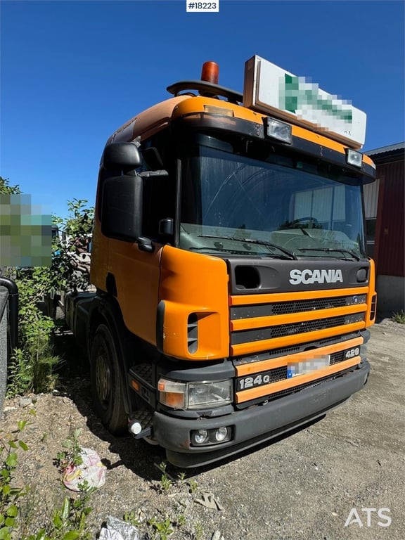 Scania 124G hook truck w/ Palift hook with articulation S 2004 18223 124G hook truck w/ Palift hook with articulation S 20...