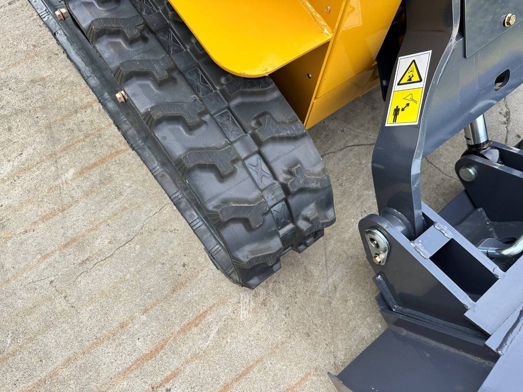 Skid Steer Loader Newrick ZW380 Hydrostatic Drive 2025 New 2025 Newkrick ZW380 2025 0 image 15