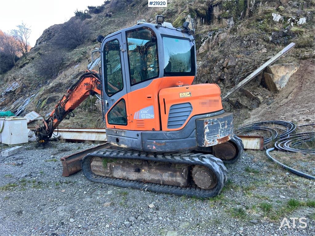 Doosan DX62R-3 excavator w/ rototilt, sanding bucket and 2015 21920 DX62R-3 excavator w/ rototilt, sanding bucket and 2015...