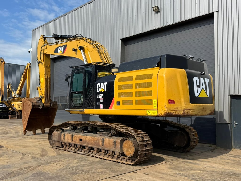 Caterpillar 352F 2018 00033405 352F 2018 1 image 2