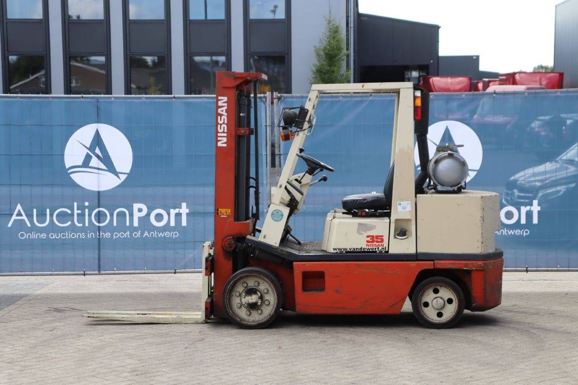 Forklift Nissan KCUGH02F350 LPG 2250kg 3.1m 1995 1995 KCUGH02F350 1995 1 Forklift image 2