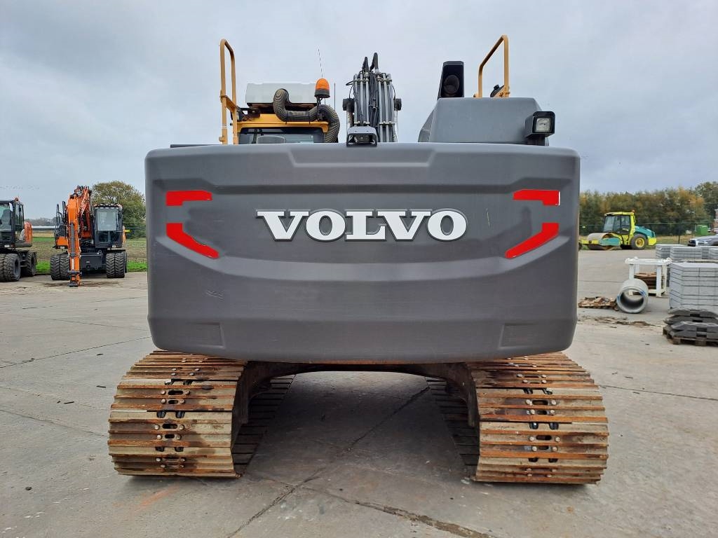 Volvo EC 220 EL (New Undercarriage) 2015 ATR-2127 EC 220 EL (New Undercarriage) 2015 1 Crawler Excavators image 3