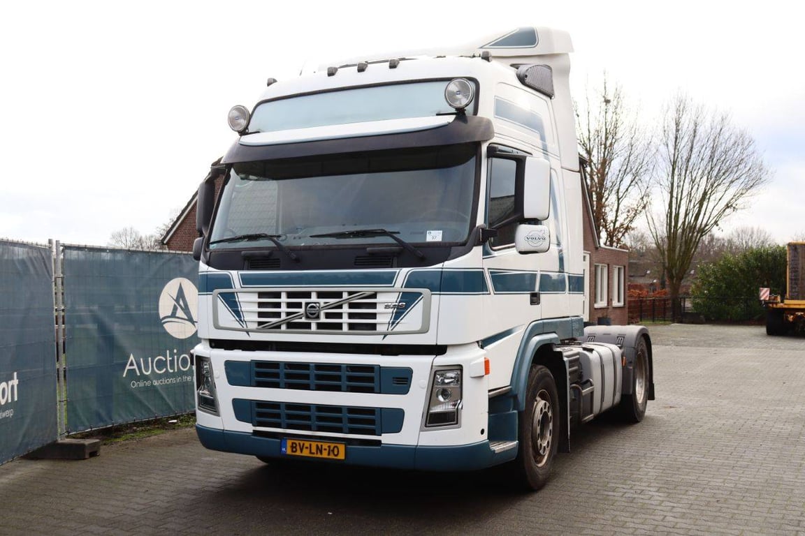 Chassis Cabin Volvo FM 390 Diesel 2008 2008 FM 390 2008 1 image 8