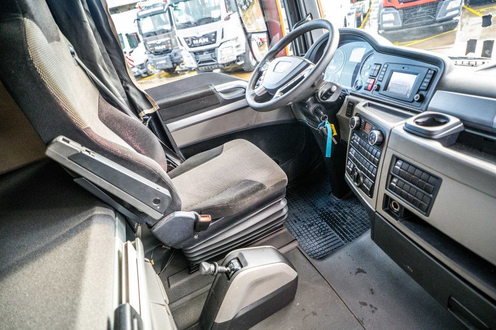 MAN TGX 18.470 XLX BLS+KIPHYDR. 2019 E64975 TGX 18.470 XLX BLS+KIPHYDR. 2019 1 image 15