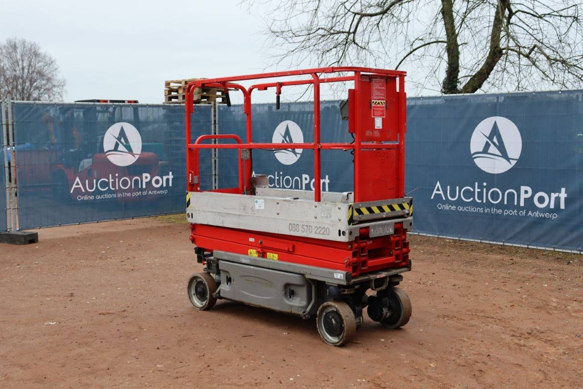 JLG 1930ES Electric Scissor Lift 7.8m 2014 2014 1930ES 2014 1 Scissor Lifts image 4