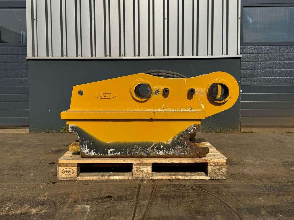 Caterpillar 352 Quick Coupler 70001780 352 Quick Coupler 1 image 5