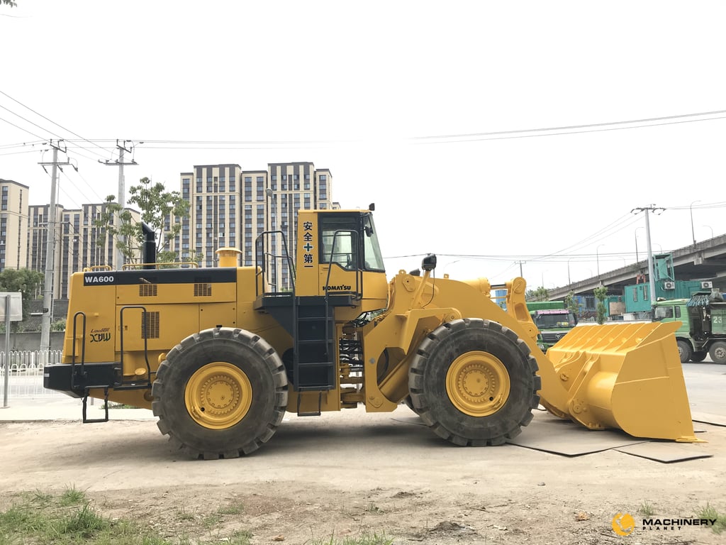 Komatsu WA600-3 good quality Original for sale WA600-3 2018 1 Wheel Loaders image 9