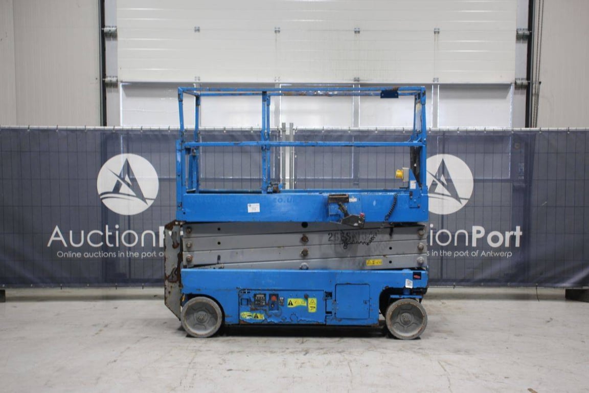 Scissor Lift Genie Electric 9.8m 1 Scissor Lifts image 2