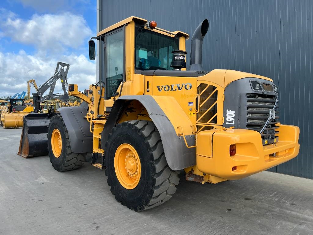 Volvo L90F 2011 208583 L90F 2011 1 Wheel Loaders image 3