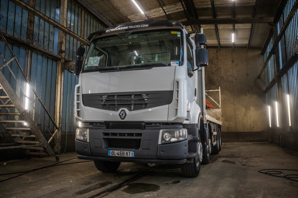 RENAULT KERAX 380DXI-8x4+PK18TM/3EXT 2011 E60849 Renault KERAX 380DXI-8x4+PK18TM/3EXT 2011 1 image 5