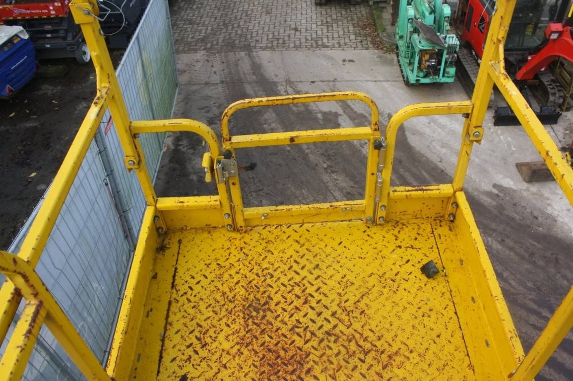 Scissor lift GMG 4646ED Electric 16.0m 2019 2019 GMG 4646ED 2019 1 Scissor Lifts image 14