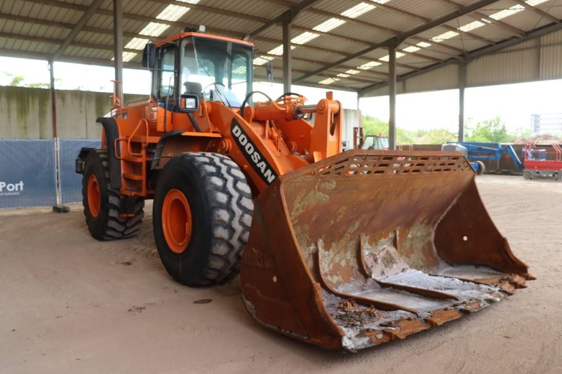 Wheel loader Doosan DL420 Diesel 2011 2011 DL420 2011 1 image 8