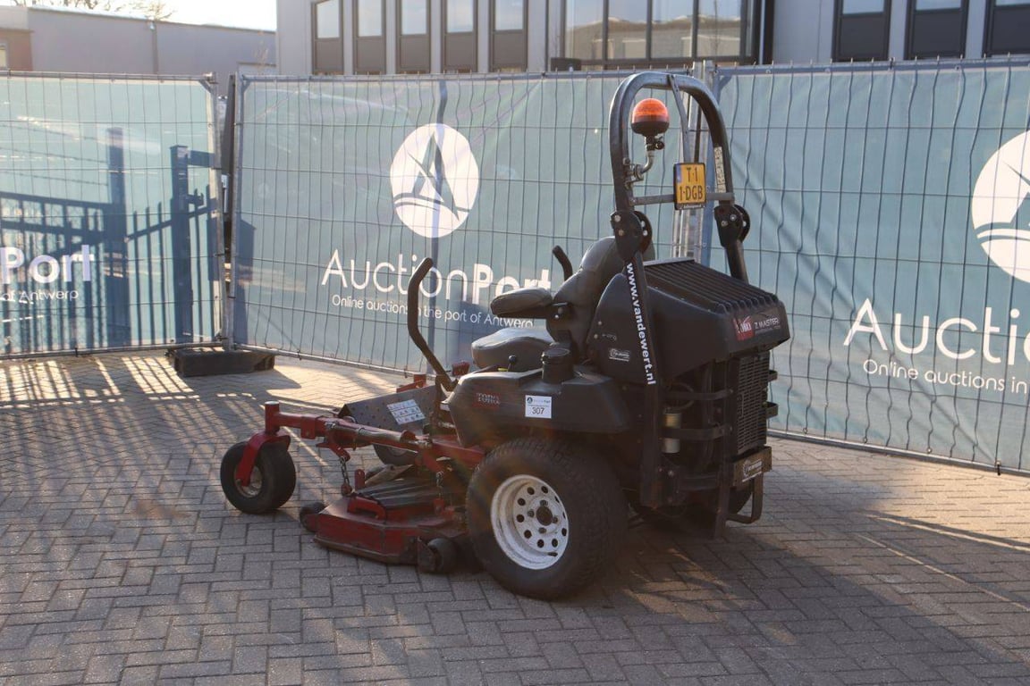 Toro Zeroturn 7000 Diesel Riding Mower 2014 2014 Zeroturn 7000 2014 1 image 4