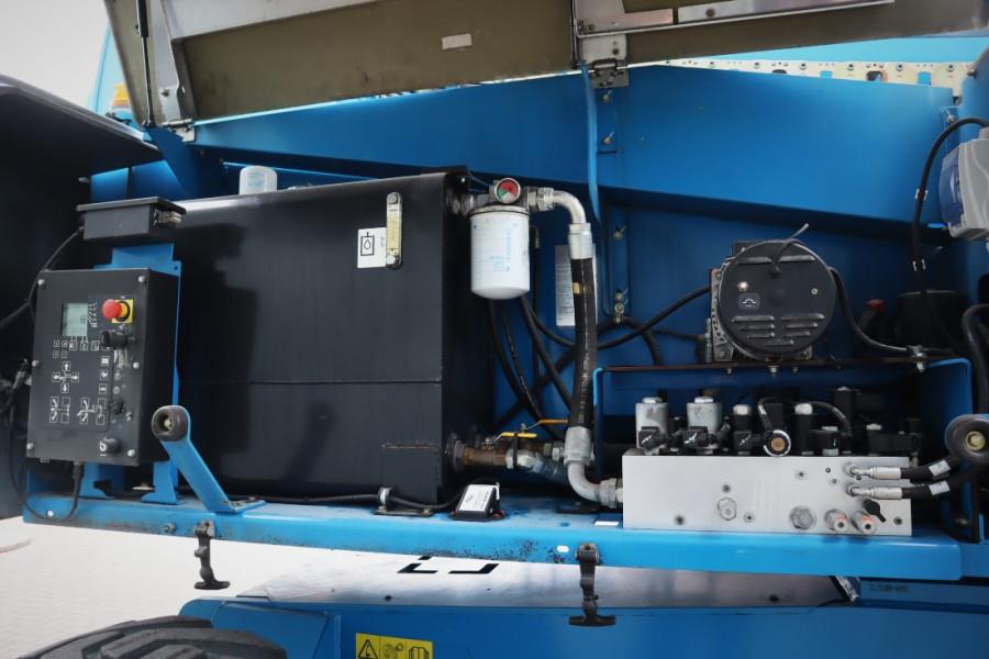 Genie S125 Diesel, 4x4x4 Drive, 40.1m Working Height, 24 2016 GENIE - S125 - 61463 S125 Diesel, 4x4x4 Drive, 40.1m Working...