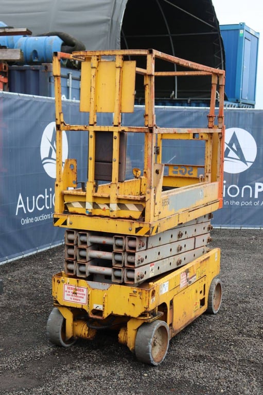 Scissor lift Genie GS-1932 Electric 7.6m GS-1932 1 Scissor Lifts image 9