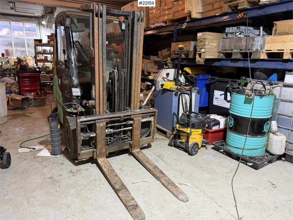 Mitsubishi FD30N forklift with side shift 2004 22159 FD30N forklift with side shift 2004 1 Forklift image 6