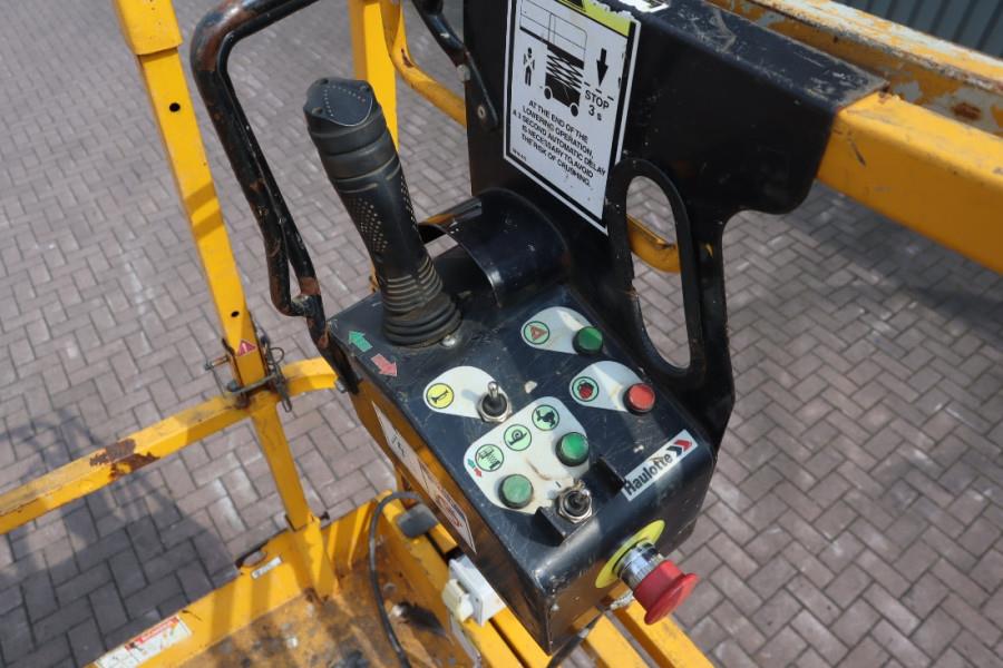 Haulotte Compact 14 Electric, 14m Working Height, 350kg Cap 2016 HAULOTTE - Compact 14 - 63039 Compact 14 Electric, 14m Wo...