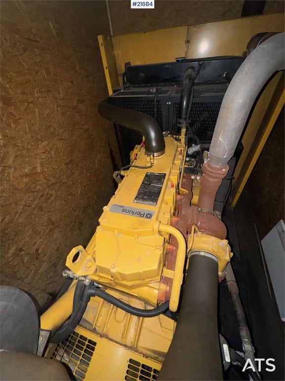 Olympian GEH250 generator with container 21684 GEH250 generator with container 1 Generators image 7