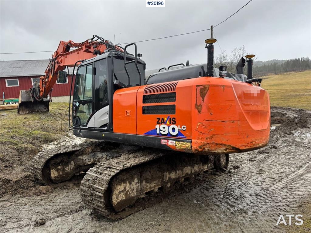 Hitachi ZX190LC-6 Tracked excavator w/ 2 buckets, tilt and 2019 20196 ZX190LC-6 Tracked excavator w/ 2 buckets, tilt and 2...