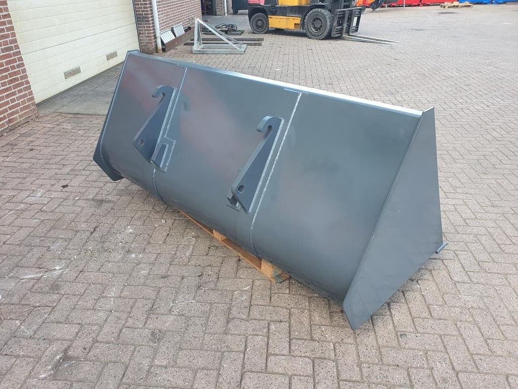 AGM volumebak 925 liter 2019 7363 AGM volumebak 925 liter 2019 0 image 4
