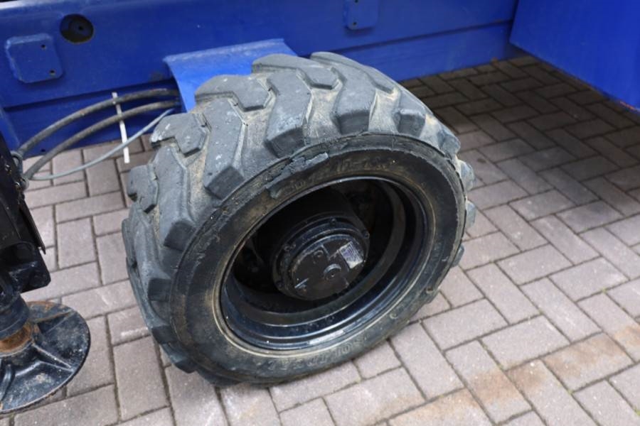 Haulotte H15SXL Diesel, 4x4 Drive, 15m Working Height, 500k 2007 HAULOTTE - H15SXL - 90093 H15SXL Diesel, 4x4 Drive, 15m W...
