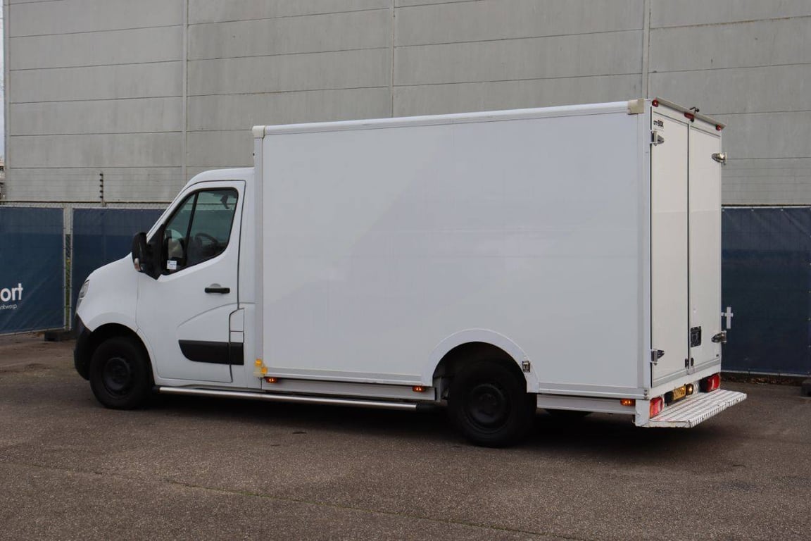 Refrigerated van Nissan NV400 Diesel 2017 2017 NV400 2017 1 image 4