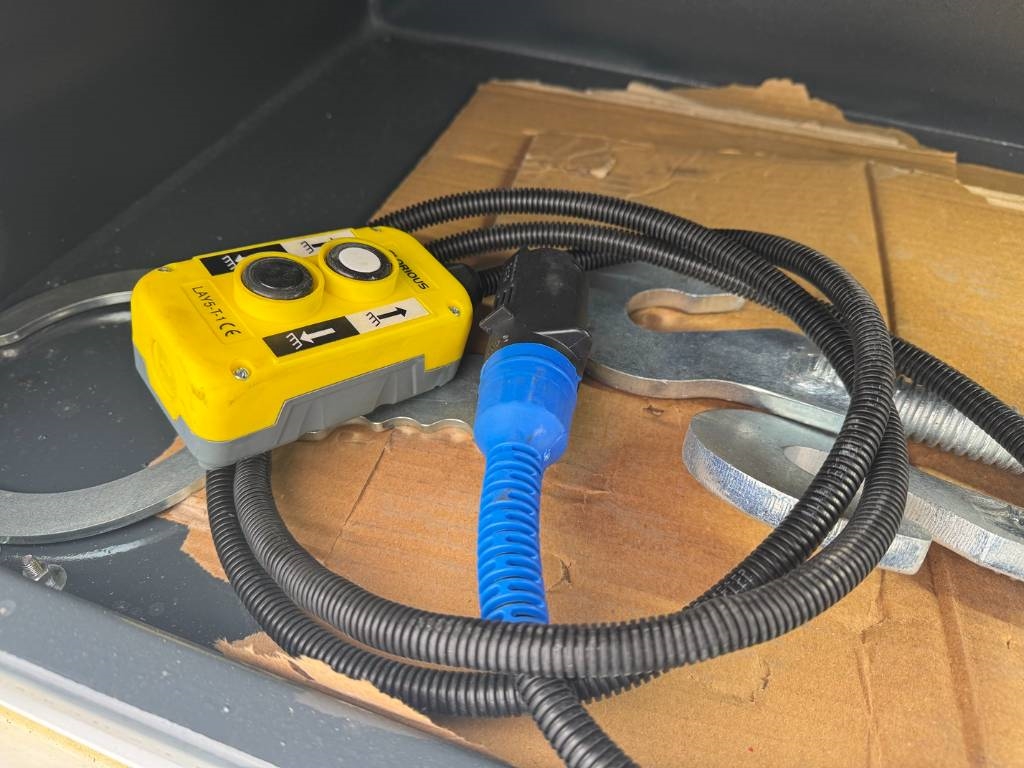 Heavy machinery product image - Image 6 of 15