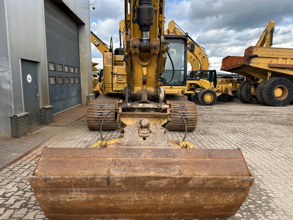 Caterpillar 335F L CR 2016 00032694 335F L CR 2016 1 image 14