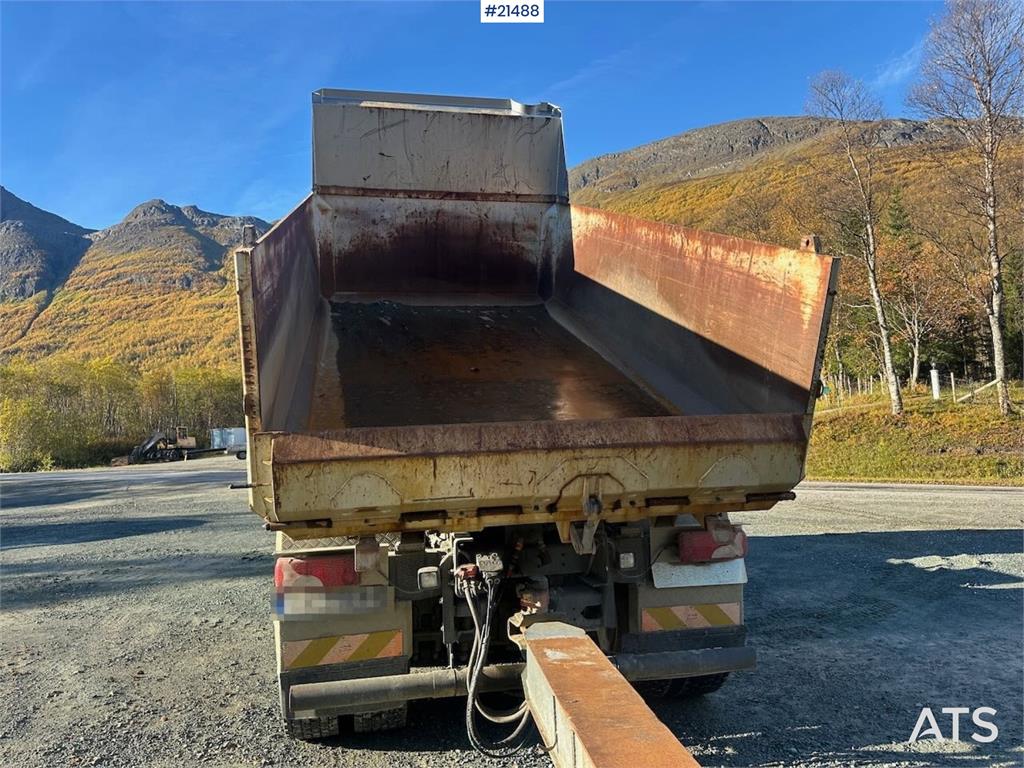 Scania G480 6x4 snow rigged tipper truck w/ two sets of t 2011 21488 G480 6x4 snow rigged tipper truck w/ two sets of t 20...