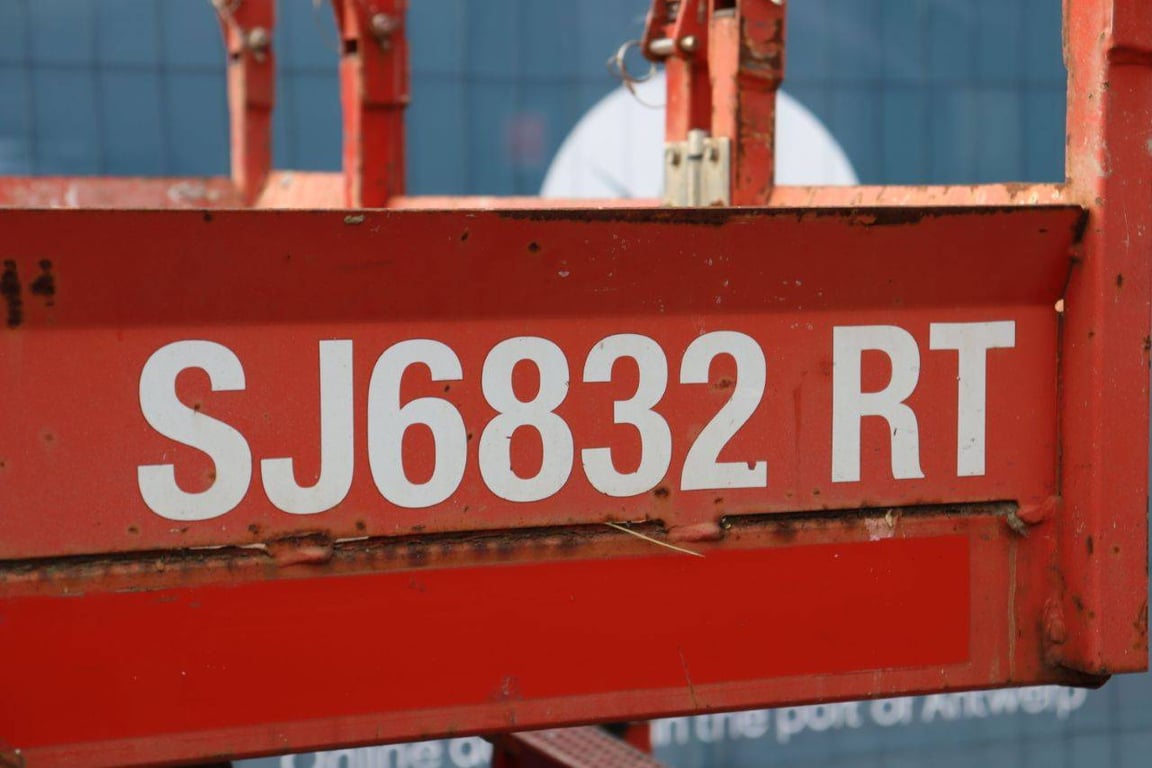 Scissor lift Skyjack SJ6832 RT Diesel 12m 2015 2015 SJ6832 RT 2015 1 Scissor Lifts image 15