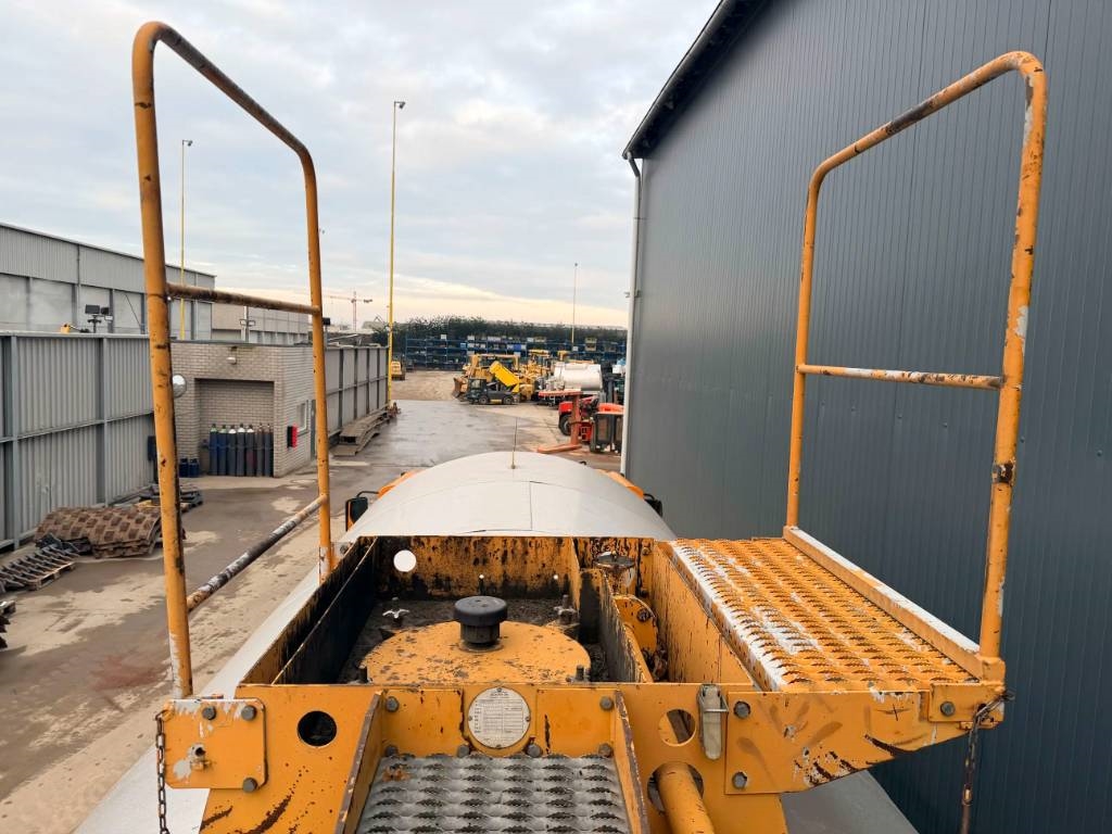 Renault Acmar - 12.000 Litres 2001 211039 Renault Acmar - 12.000 Litres 2001 1 image 13